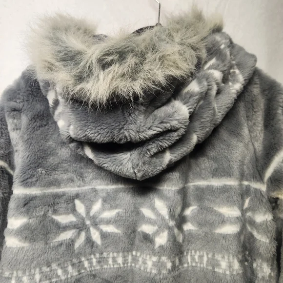 SUPER WARM Vintage faux fur Hooded Winter Coat Wide Sleeves- Snowflake ❄️ design - Picture 2 of 8